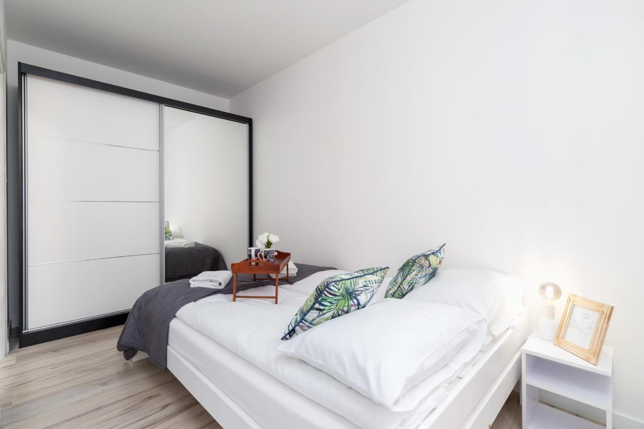 Salsa Apartments Cracow By Renters Krakow Ngoại thất bức ảnh