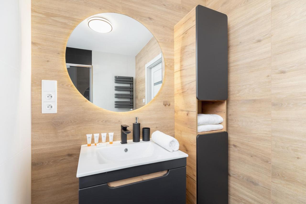 Salsa Apartments Cracow By Renters Krakow Ngoại thất bức ảnh